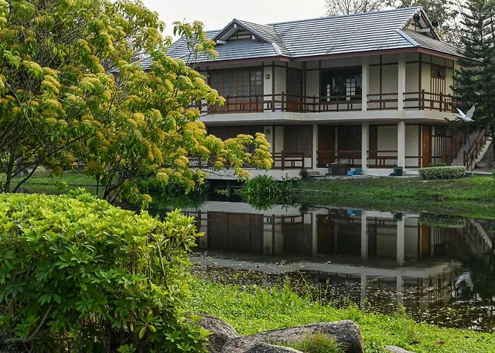 โรงแรม Suanphung Bonsai Village บ้านบ่อหวี