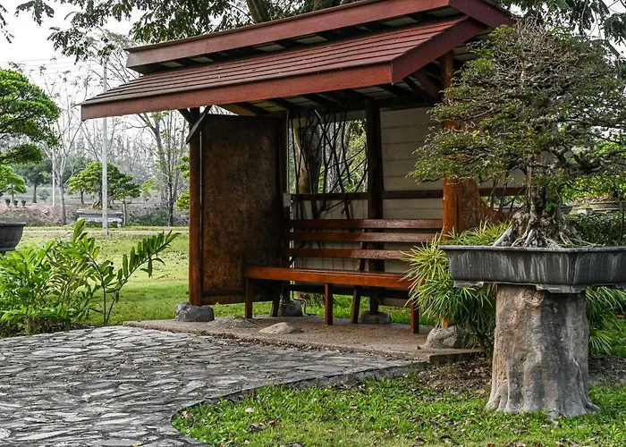 Suanphung Bonsai Village โรงแรม บ้านบ่อหวี