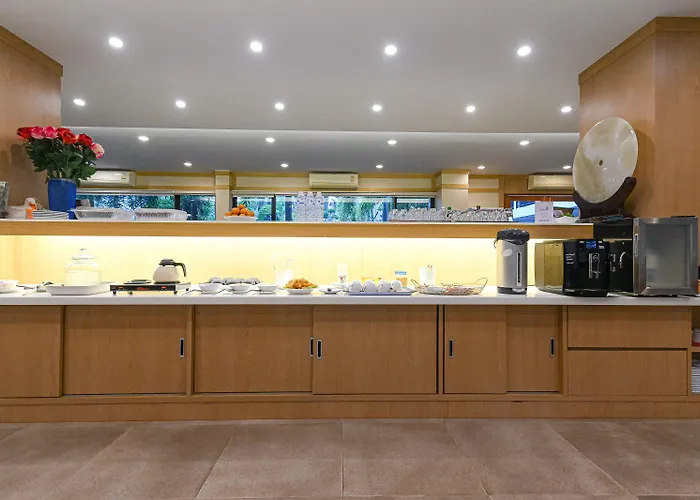 Suanphung Bonsai Village โรงแรม 3*
