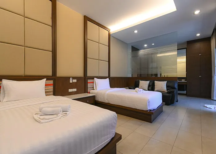 โรงแรม Suanphung Bonsai Village 3*